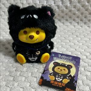 Black Cat Pooh WonderNights Figure